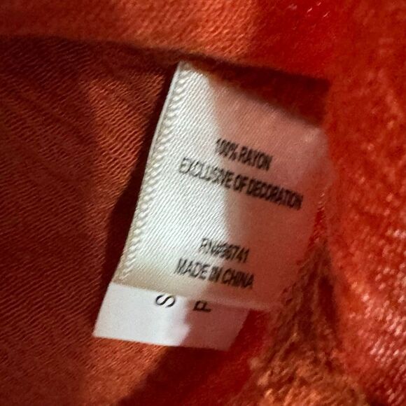 Selfie Lace Detailed Keyhole Long Sleeve Fall Blouse - Picture 3 of 4